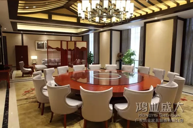 选料上等柔软且富于韧性，，厚度适中，，具有冬暖夏凉的效果