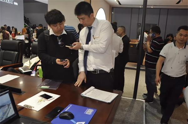 鸿业家具第43届家博会圆满乐成