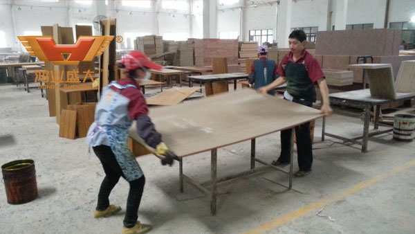 鸿业家具无尘面油车间|生产车间|【鸿业盛大官网】