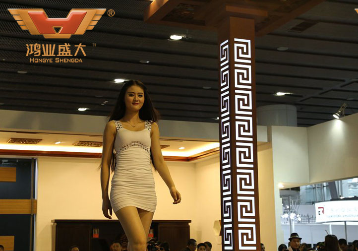 鸿业展会名模T台秀随拍|鸿业相册|【鸿业盛大官网】